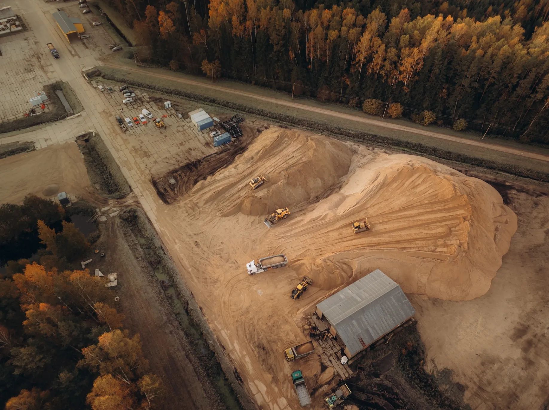 Dalīto atkritumu savākšanas laukuma seguma atjaunošana Iecēnos, Cenu pagastā, Jelgavas novadā