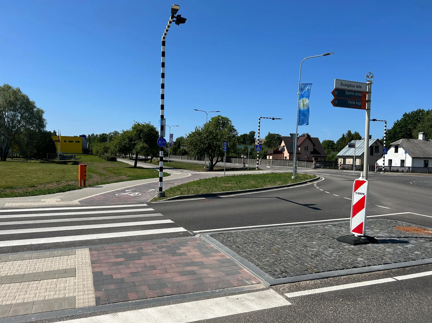 Seguma atjaunošana Rīgas ielā, Salaspilī un rotācijas apļa izbūvi Rīgas ielas krustojumā ar Zvaigžņu ielu un Zvaigžņu ielas posma būvniecību no Rīgas ielas līdz Lauku ielas rotācijas aplim